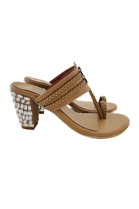 Preet Kaur_Brown Stones Aurum Hand Embellished Kolhapuri Heels _Online_at_Aza_Fashions