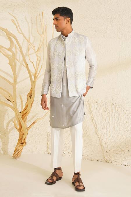 Shreyansh Designs Gray Dupion Silk Embroidery Bead Floral Bundi And Kurta Set at Aza Fashions Shreyansh Designs_Gray Dupion Silk Embroidery Bead Floral Bundi And Kurta Set _at_Aza_Fashions