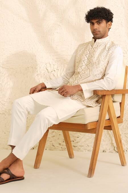 Shop Shreyansh Designs Off White Dupion Silk Embroidery Cutdana Chevron Bundi And Kurta Set Shop_Shreyansh Designs_Off White Dupion Silk Embroidery Cutdana Chevron Bundi And Kurta Set