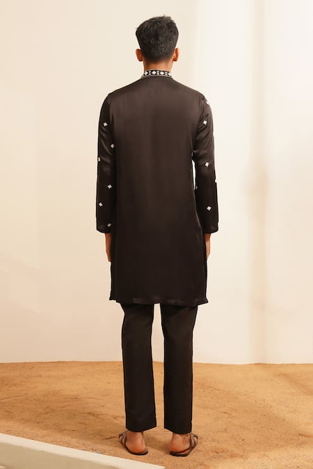 Shop Shreyansh Designs Black Chanderi Silk Beads, Sequins Paras Embellished Kurta With Pant at Aza Fashions Shop_Shreyansh Designs_Black Chanderi Silk Beads, Sequins Paras Embellished Kurta With Pant _at_Aza_Fashions