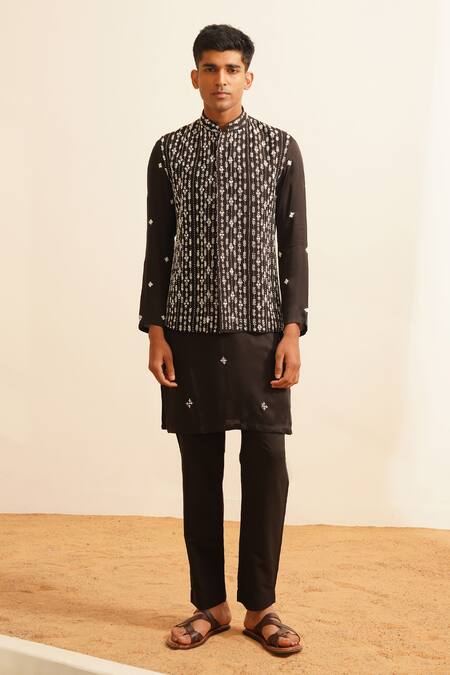 Shreyansh Designs Black Silk Sequins, Beads Embellished Bundi Kurta Set Online at Aza Fashions Shreyansh Designs_Black Silk Sequins, Beads Embellished Bundi Kurta Set _Online_at_Aza_Fashions