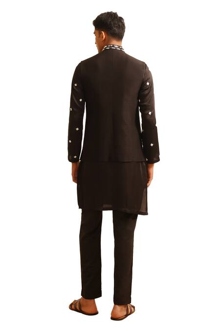 Shreyansh Designs Black Silk Sequins, Beads Embellished Bundi Kurta Set at Aza Fashions Shreyansh Designs_Black Silk Sequins, Beads Embellished Bundi Kurta Set _at_Aza_Fashions