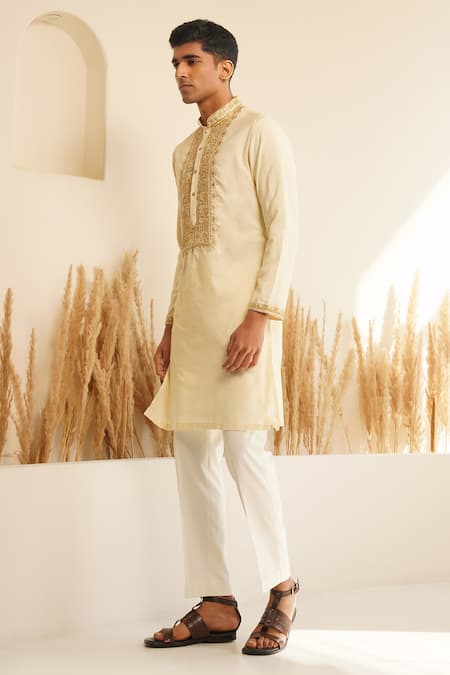Shreyansh Designs Off White Chanderi Silk Embroidery, Sequins Ekansh Zari Kurta With Pant at Aza Fashions Shreyansh Designs_Off White Chanderi Silk Embroidery, Sequins Ekansh Zari Kurta With Pant _at_Aza_Fashions