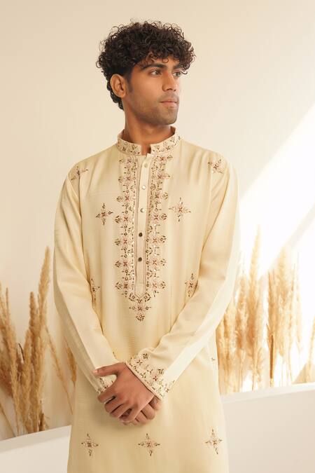 Buy Shreyansh Designs White Chanderi Silk Sequins, Zari, Ojas Geometric Embroidered Kurta With Pant Buy_Shreyansh Designs_White Chanderi Silk Sequins, Zari, Ojas Geometric Embroidered Kurta With Pant