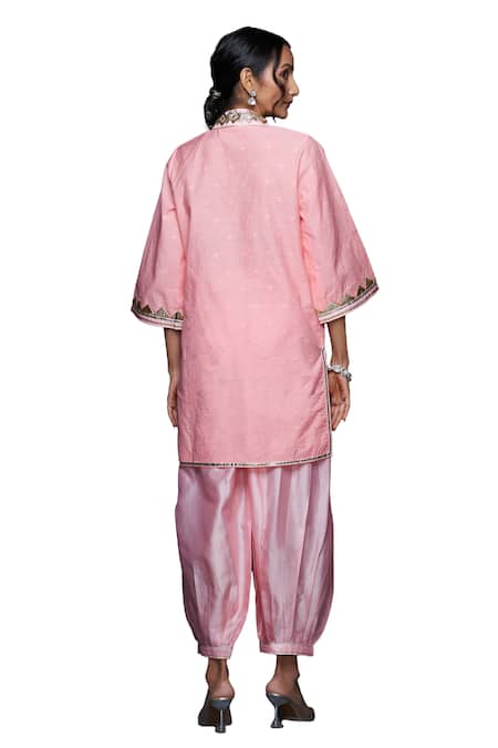 Shop Gulabo By Abu Sandeep Peach Jamdani Embellished Gota Bordered Salwar Online at Aza Fashions Shop_Gulabo By Abu Sandeep_Peach Jamdani Embellished Gota Bordered Salwar _Online_at_Aza_Fashions