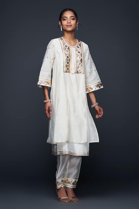 Gulabo By Abu Sandeep Off White Jamdani Embellished Gota Round Layered Kurta Online at Aza Fashions Gulabo By Abu Sandeep_Off White Jamdani Embellished Gota Round Layered Kurta _Online_at_Aza_Fashions