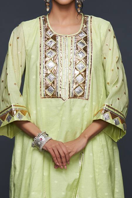 Gulabo By Abu Sandeep_Green Jamdani Embellished Gota Round Polka Dot Pattern Layered Kurta  _Online_at_Aza_Fashions