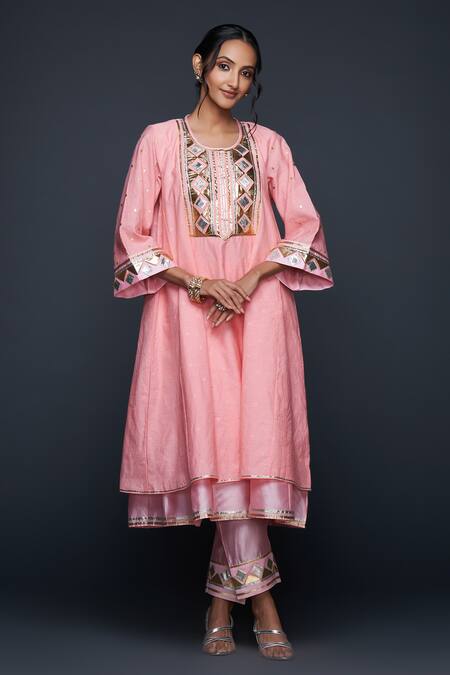 Buy Gulabo By Abu Sandeep Peach Jamdani Embellished Gota Round Yoke Layered Kurta Online at Aza Fashions Buy_Gulabo By Abu Sandeep_Peach Jamdani Embellished Gota Round Yoke Layered Kurta _Online_at_Aza_Fashions
