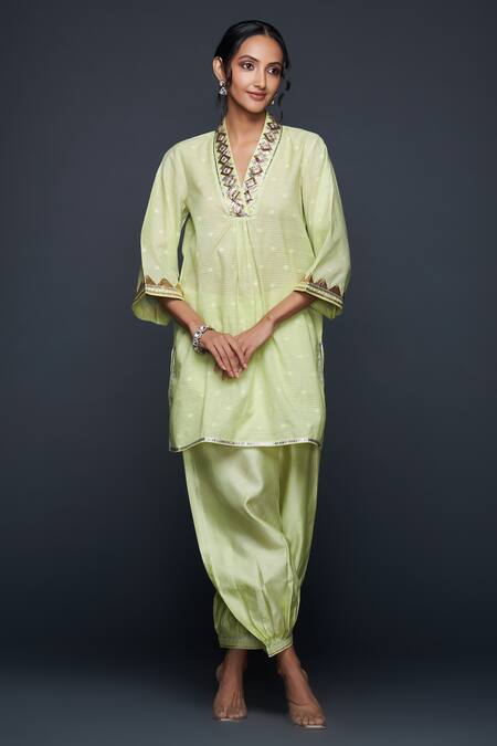 Gulabo By Abu Sandeep Green Jacquard Gota Patti V-neck Applique Embellished Tunic Online at Aza Fashions Gulabo By Abu Sandeep_Green Jacquard Gota Patti V-neck Applique Embellished Tunic _Online_at_Aza_Fashions