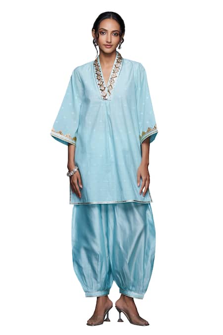 Buy_Gulabo By Abu Sandeep_Blue Jamdani Embellished Gota V Applique Placement Tunic  