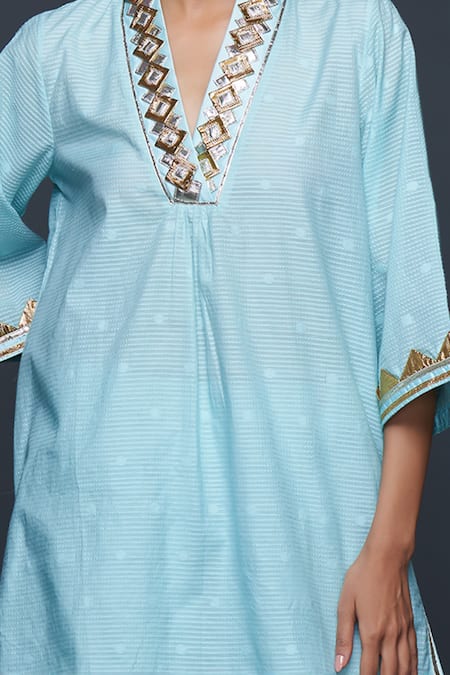 Shop_Gulabo By Abu Sandeep_Blue Jamdani Embellished Gota V Applique Placement Tunic  