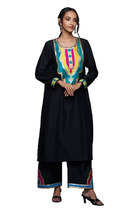 Shop Gulabo By Abu Sandeep Black Cotton Silk Embroidery Jharokha Round Neck Straight Kurta Online at Aza Fashions Shop_Gulabo By Abu Sandeep_Black Cotton Silk Embroidery Jharokha Round Neck Straight Kurta _Online_at_Aza_Fashions