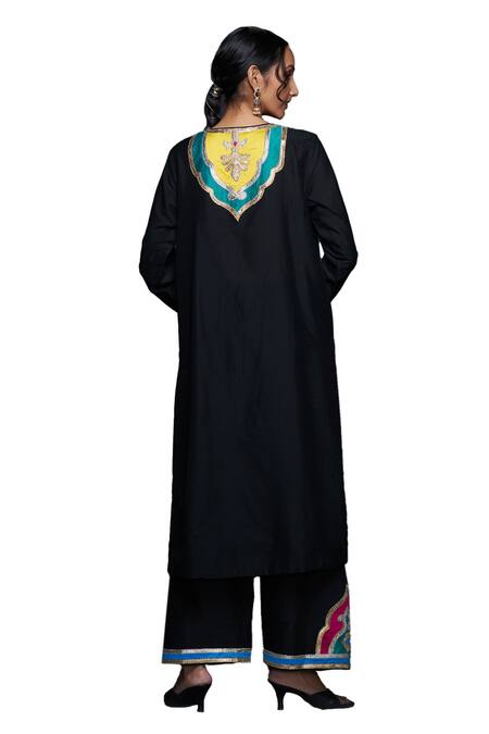 Gulabo By Abu Sandeep Black Cotton Silk Embroidery Jharokha Round Neck Straight Kurta at Aza Fashions Gulabo By Abu Sandeep_Black Cotton Silk Embroidery Jharokha Round Neck Straight Kurta _at_Aza_Fashions