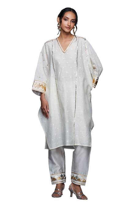 Shop Gulabo By Abu Sandeep White Jamdani Embroidered Gota V Neck Applique Work Kaftan Online at Aza Fashions Shop_Gulabo By Abu Sandeep_White Jamdani Embroidered Gota V Neck Applique Work Kaftan _Online_at_Aza_Fashions