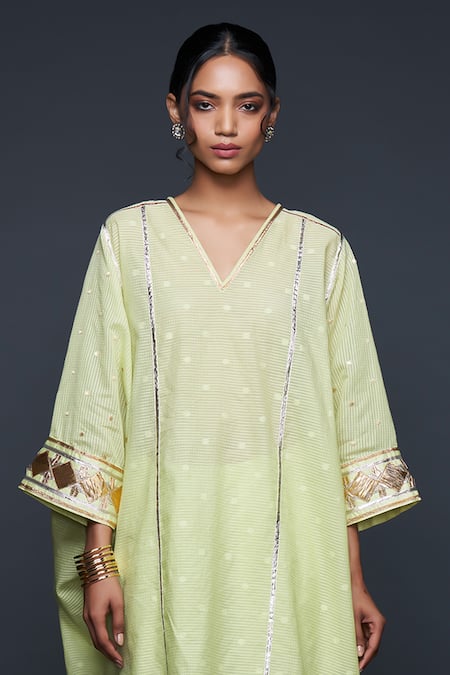 Buy Gulabo By Abu Sandeep Green Jamdani Embroidered Gota V Neck Applique Kaftan Online at Aza Fashions Buy_Gulabo By Abu Sandeep_Green Jamdani Embroidered Gota V Neck Applique Kaftan _Online_at_Aza_Fashions