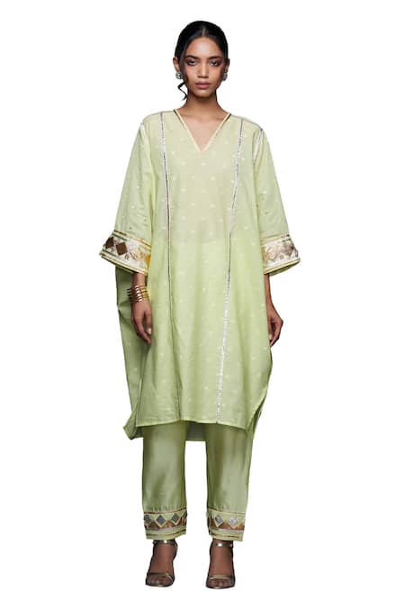 Shop Gulabo By Abu Sandeep Green Jamdani Embroidered Gota V Neck Applique Kaftan Online at Aza Fashions Shop_Gulabo By Abu Sandeep_Green Jamdani Embroidered Gota V Neck Applique Kaftan _Online_at_Aza_Fashions
