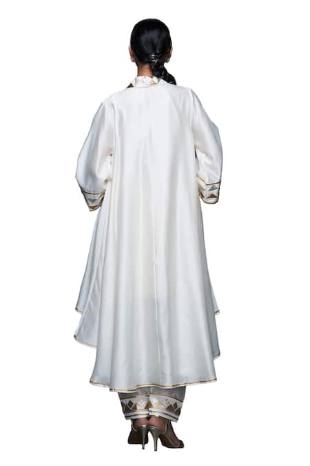 Gulabo By Abu Sandeep Off White Jamdani Embroidered Gota Open Work Jacket at Aza Fashions Gulabo By Abu Sandeep_Off White Jamdani Embroidered Gota Open Work Jacket _at_Aza_Fashions