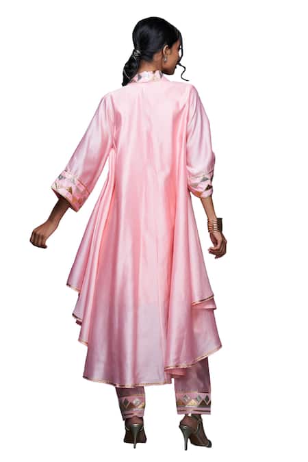 Shop Gulabo By Abu Sandeep Peach Jamdani Embroidered Gota Open Work Asymmetric Jacket Shop_Gulabo By Abu Sandeep_Peach Jamdani Embroidered Gota Open Work Asymmetric Jacket