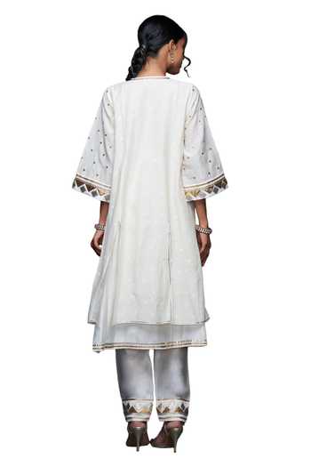 Gulabo By Abu Sandeep White Jamdani Gota Embroidered Pencil Pant at Aza Fashions Gulabo By Abu Sandeep_White Jamdani Gota Embroidered Pencil Pant _at_Aza_Fashions