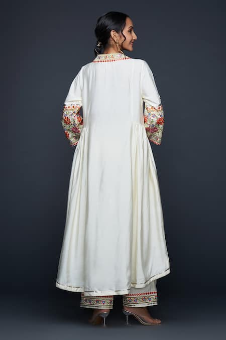 Shop_Gulabo By Abu Sandeep_Off White Viscose, Chanderi Silk Mirrors, Embroidery V-neck Gul Thread And Kurta _at_Aza_Fashions