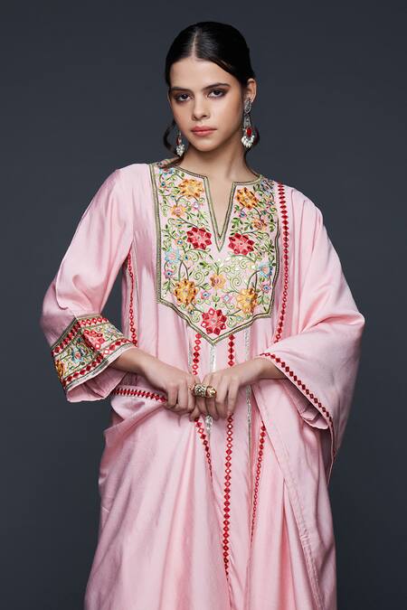 Shop Gulabo By Abu Sandeep Pink Viscose Chanderi Silk Embroidery Phool Bahar And Mirror Anarkali Shop_Gulabo By Abu Sandeep_Pink Viscose Chanderi Silk Embroidery Phool Bahar And Mirror Anarkali