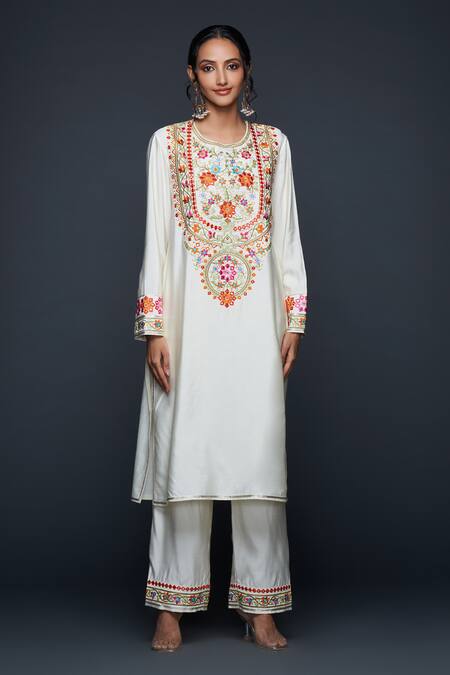 Gulabo By Abu Sandeep Off White Viscose Chanderi Silk Bahar And Mirror Straight Kurta Online at Aza Fashions Gulabo By Abu Sandeep_Off White Viscose Chanderi Silk Bahar And Mirror Straight Kurta _Online_at_Aza_Fashions