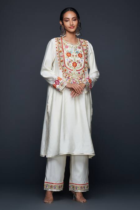 Buy Gulabo By Abu Sandeep Off White Viscose Chanderi Silk Bahar And Mirror Straight Kurta Online at Aza Fashions Buy_Gulabo By Abu Sandeep_Off White Viscose Chanderi Silk Bahar And Mirror Straight Kurta _Online_at_Aza_Fashions