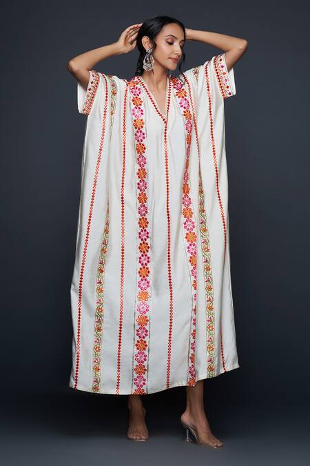Gulabo By Abu Sandeep Off White Viscose Chanderi Silk Gulbahar Vine And Mirror Kaftan at Aza Fashions Gulabo By Abu Sandeep_Off White Viscose Chanderi Silk Gulbahar Vine And Mirror Kaftan _at_Aza_Fashions