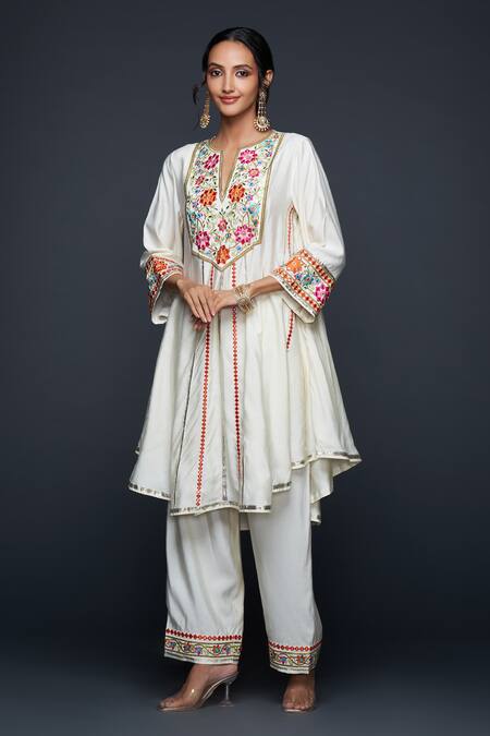 Shop_Gulabo By Abu Sandeep_Off White Viscose Chanderi Silk Embroidery Phool And Mirror Anarkali  _Online_at_Aza_Fashions
