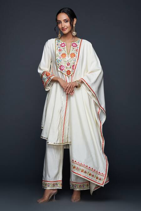 Gulabo By Abu Sandeep_Off White Viscose Chanderi Silk Bloom Motif And Mirror Dupatta  _Online_at_Aza_Fashions