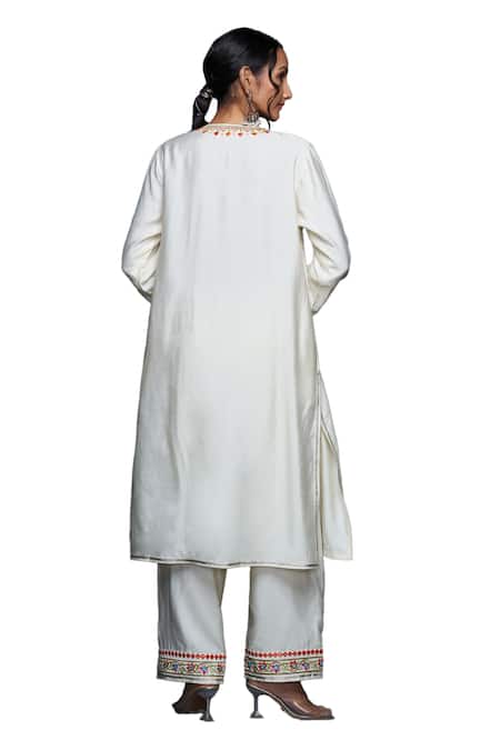 Gulabo By Abu Sandeep Off White Viscose, Chanderi Silk Mirrors, Lace Mirrorwork Embellished Pant at Aza Fashions Gulabo By Abu Sandeep_Off White Viscose, Chanderi Silk Mirrors, Lace Mirrorwork Embellished Pant _at_Aza_Fashions