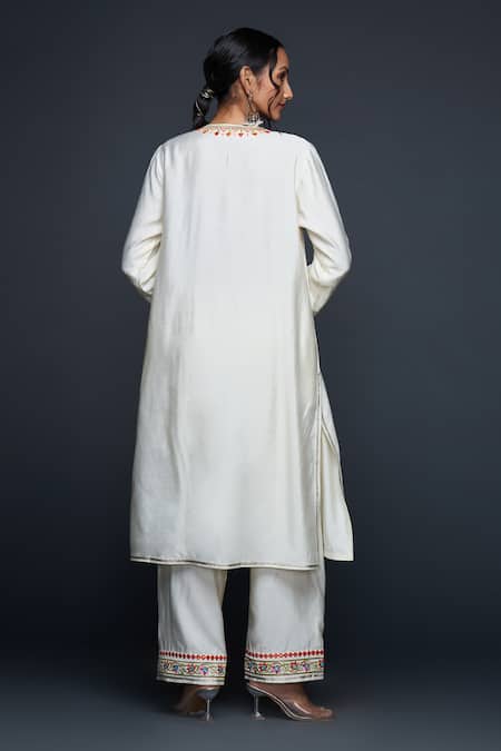 Shop Gulabo By Abu Sandeep Off White Viscose, Chanderi Silk Mirrors, Lace Mirrorwork Embellished Pant at Aza Fashions Shop_Gulabo By Abu Sandeep_Off White Viscose, Chanderi Silk Mirrors, Lace Mirrorwork Embellished Pant _at_Aza_Fashions