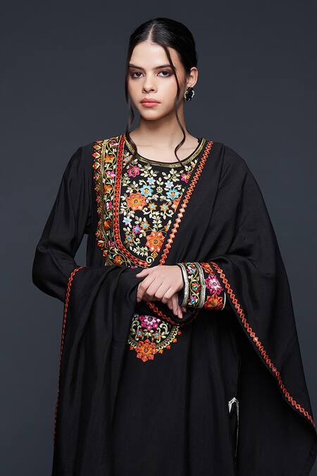 Buy Gulabo By Abu Sandeep Black Viscose Chanderi Silk Embellished Mirrorwork Lace Dupatta Online at Aza Fashions Buy_Gulabo By Abu Sandeep_Black Viscose Chanderi Silk Embellished Mirrorwork Lace Dupatta _Online_at_Aza_Fashions