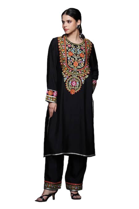 Gulabo By Abu Sandeep Black Viscose, Chanderi Silk Lace, Mirrors, Embroidery Thread Hem Pant Online at Aza Fashions Gulabo By Abu Sandeep_Black Viscose, Chanderi Silk Lace, Mirrors, Embroidery Thread Hem Pant _Online_at_Aza_Fashions