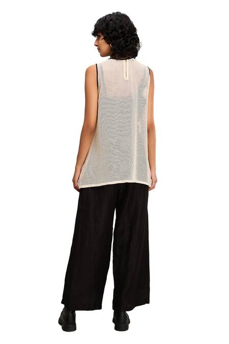 Buy Soup By Sougat Paul Off White Handloom Cotton, Muslin Zinnia Floral Applique Hand Top And Pant Set Buy_Soup By Sougat Paul_Off White Handloom Cotton, Muslin Zinnia Floral Applique Hand Top And Pant Set