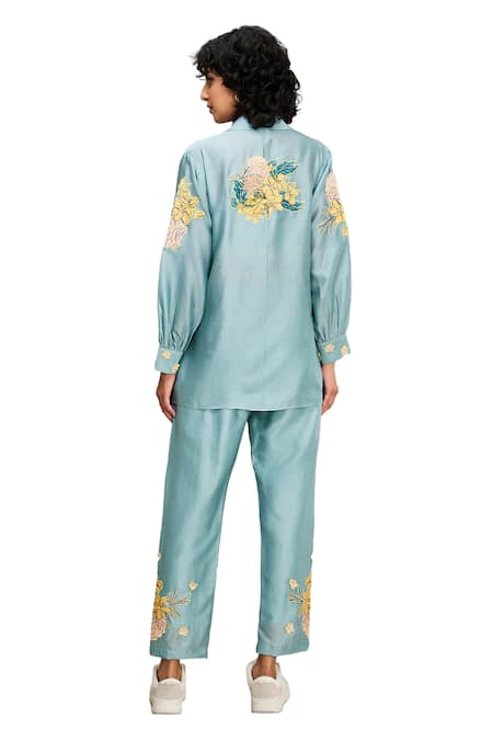 Buy Soup By Sougat Paul Blue Chanderi Embroidery Collared, V-neck Zinnia Applique Jacket Pant Set Buy_Soup By Sougat Paul_Blue Chanderi Embroidery Collared, V-neck Zinnia Applique Jacket Pant Set