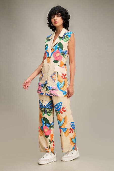 Soup By Sougat Paul_Beige Linen Embroidery Collared Avain Hand Top And Pant Set _at_Aza_Fashions