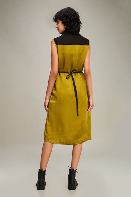 Shop Soup By Sougat Paul Off White Handloom Cotton, Satin Embroidery Collared Zinnia Hand Dress at Aza Fashions Shop_Soup By Sougat Paul_Off White Handloom Cotton, Satin Embroidery Collared Zinnia Hand Dress _at_Aza_Fashions