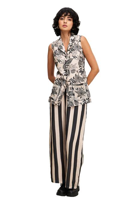 Soup By Sougat Paul Off White Linen Collared Ahyana Printed Top And Pant Set Online at Aza Fashions Soup By Sougat Paul_Off White Linen Collared Ahyana Printed Top And Pant Set _Online_at_Aza_Fashions