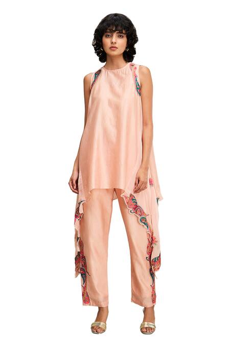 Soup By Sougat Paul Peach Chanderi Embroidery Round Neck Qala Applique Border Kurta And Pant Set Online at Aza Fashions Soup By Sougat Paul_Peach Chanderi Embroidery Round Neck Qala Applique Border Kurta And Pant Set _Online_at_Aza_Fashions