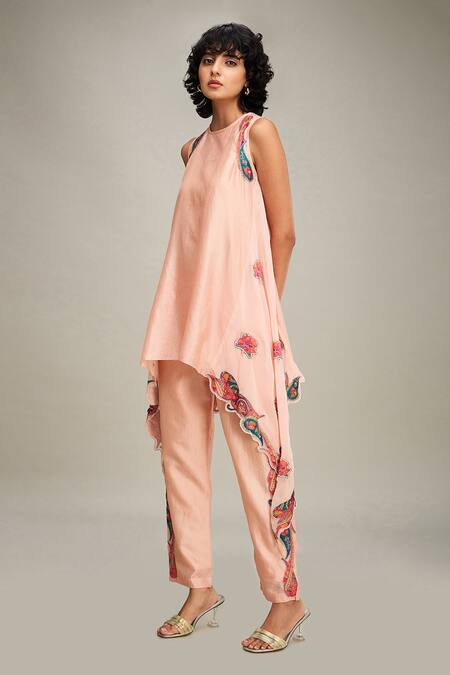 Shop Soup By Sougat Paul Peach Chanderi Embroidery Round Neck Qala Applique Border Kurta And Pant Set Online at Aza Fashions Shop_Soup By Sougat Paul_Peach Chanderi Embroidery Round Neck Qala Applique Border Kurta And Pant Set _Online_at_Aza_Fashions