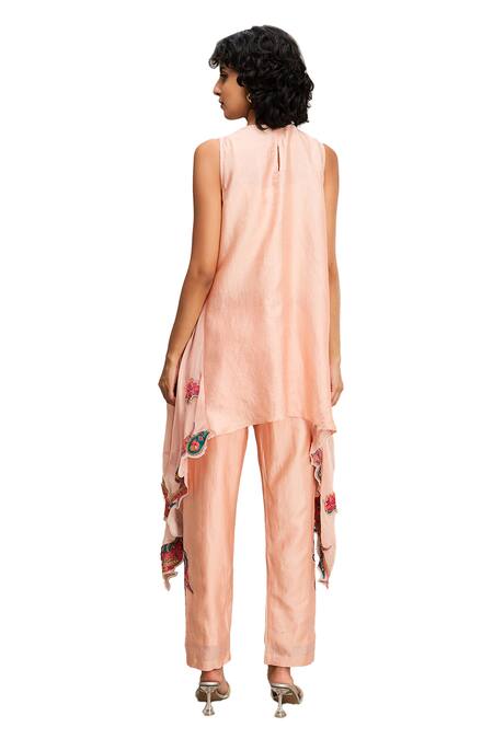 Soup By Sougat Paul Peach Chanderi Embroidery Round Neck Qala Applique Border Kurta And Pant Set at Aza Fashions Soup By Sougat Paul_Peach Chanderi Embroidery Round Neck Qala Applique Border Kurta And Pant Set _at_Aza_Fashions