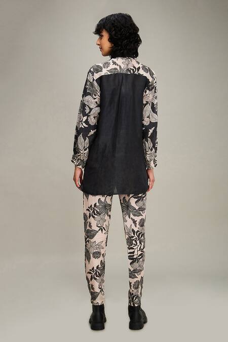 Shop Soup By Sougat Paul Off White Handloom Cotton, Linen Embroidery Ahyana Applique Shirt And Pant Set at Aza Fashions Shop_Soup By Sougat Paul_Off White Handloom Cotton, Linen Embroidery Ahyana Applique Shirt And Pant Set _at_Aza_Fashions