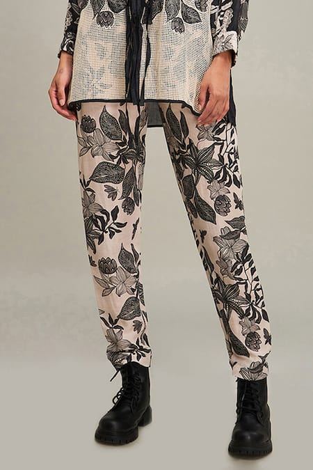 Soup By Sougat Paul Off White Handloom Cotton, Linen Embroidery Ahyana Applique Shirt And Pant Set Online at Aza Fashions Soup By Sougat Paul_Off White Handloom Cotton, Linen Embroidery Ahyana Applique Shirt And Pant Set _Online_at_Aza_Fashions