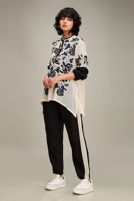 Soup By Sougat Paul Off White Handloom Cotton, Chanderi Applique Zinna Embroidered Top And Pant Set at Aza Fashions Soup By Sougat Paul_Off White Handloom Cotton, Chanderi Applique Zinna Embroidered Top And Pant Set _at_Aza_Fashions