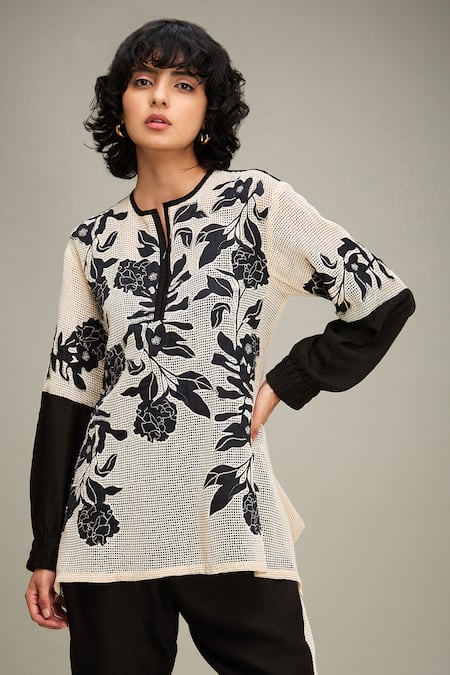 Shop Soup By Sougat Paul Off White Handloom Cotton, Chanderi Applique Zinna Embroidered Top And Pant Set Shop_Soup By Sougat Paul_Off White Handloom Cotton, Chanderi Applique Zinna Embroidered Top And Pant Set