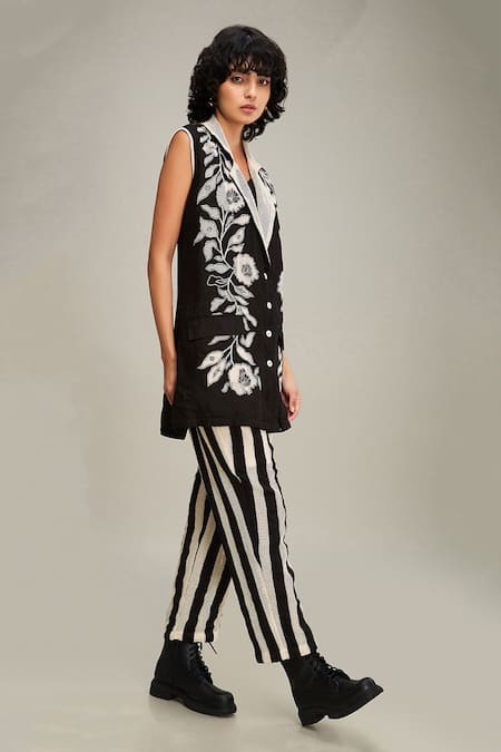 Shop Soup By Sougat Paul Off White Cotton Embroidery, Patchwork Floral Applique Blazer And Pant Set Online at Aza Fashions Shop_Soup By Sougat Paul_Off White Cotton Embroidery, Patchwork Floral Applique Blazer And Pant Set _Online_at_Aza_Fashions