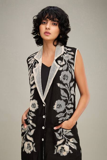 Shop Soup By Sougat Paul Off White Cotton Embroidery, Patchwork Floral Applique Blazer And Pant Set Shop_Soup By Sougat Paul_Off White Cotton Embroidery, Patchwork Floral Applique Blazer And Pant Set