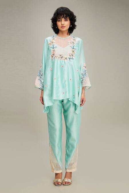 Shop Soup By Sougat Paul Green Handloom Cotton, Chanderi Embroidery Round Neck Zinnia Top And Pant Set Shop_Soup By Sougat Paul_Green Handloom Cotton, Chanderi Embroidery Round Neck Zinnia Top And Pant Set