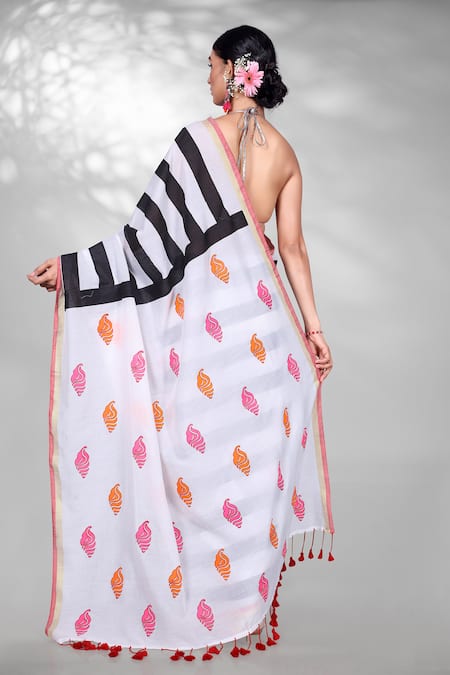 Anita Kanwal Shell Block Print Saree With Unstitched Blouse Piece 
